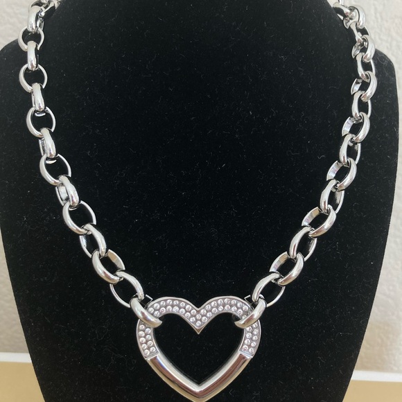 Jewelry - 🌟 Stainless Steel Silver Heart Pendant Necklace